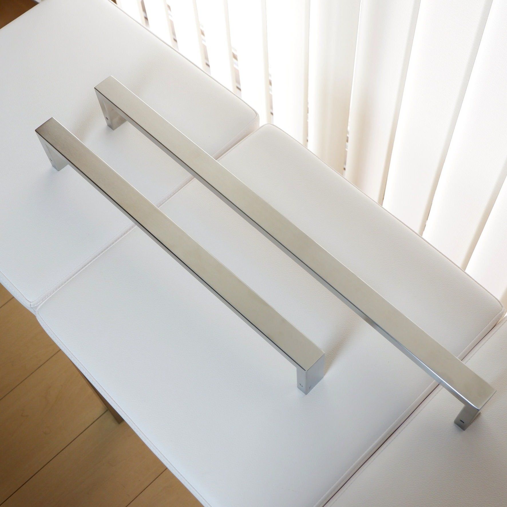 タオル掛け｜LINEA HL タオルレール タオルホルダー タオルハンガー 壁設置 長さ46.5cm 高さ3cm 幅7.7cm 18/10ステンレス製 ヘアライン仕上げ 40387