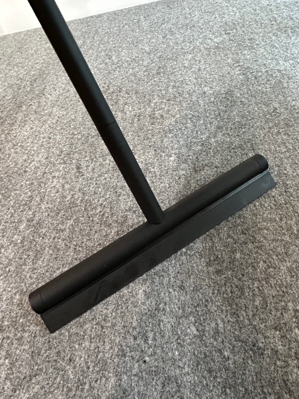 [SAMPLE] バスルームスクイージーL｜ZACK 40547 JAZ MB 水切りワイパー 浴室スクイージー 長さ43.5cm 幅24cm 18/10ステンレス製 マットブラック H1 [在庫あり]