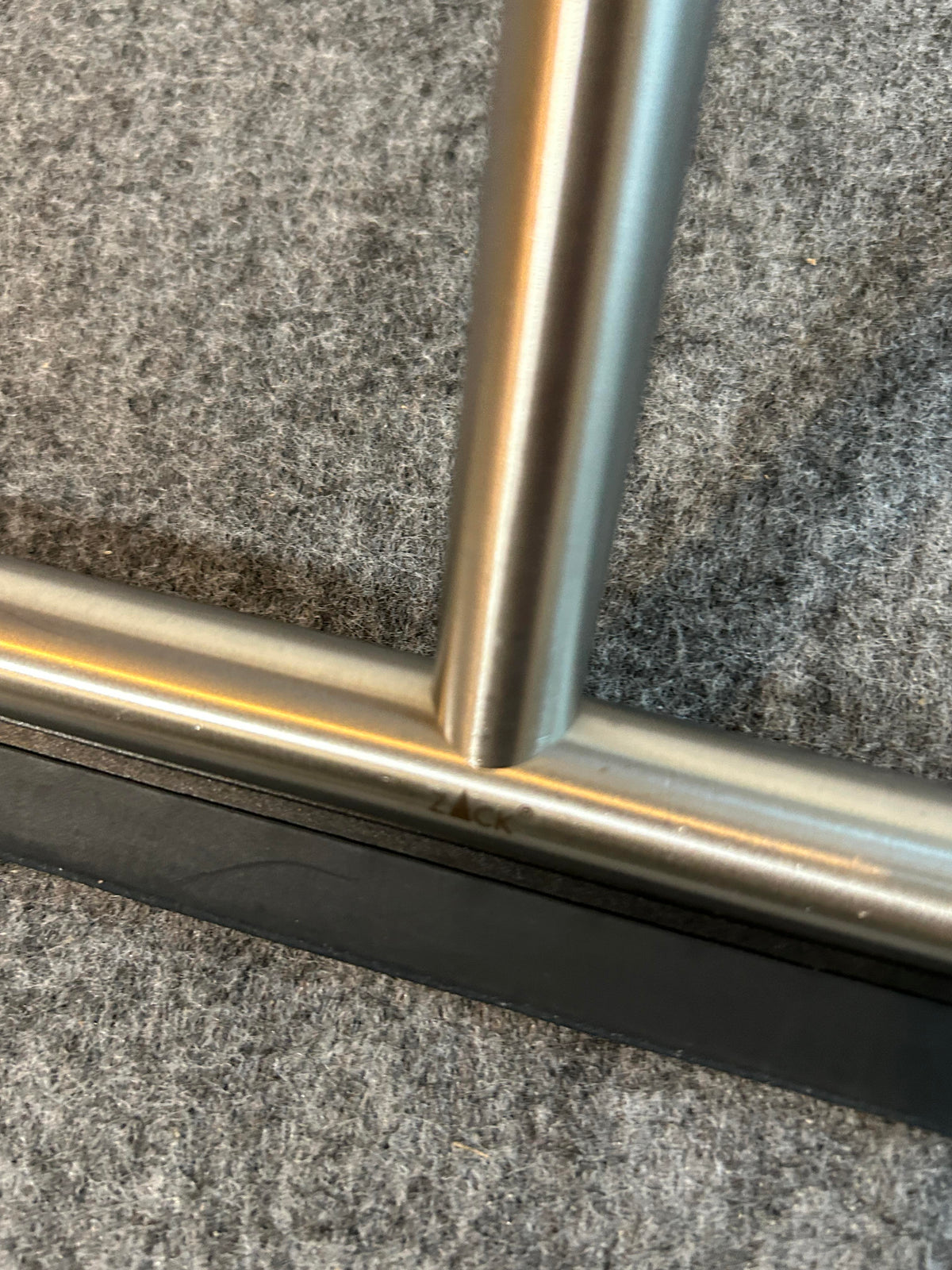 [SAMPLE] [廃番] バスルームスクイージーM｜ZACK 40327 JAZ HL 18/10ステンレス製 ヘアライン仕上げ