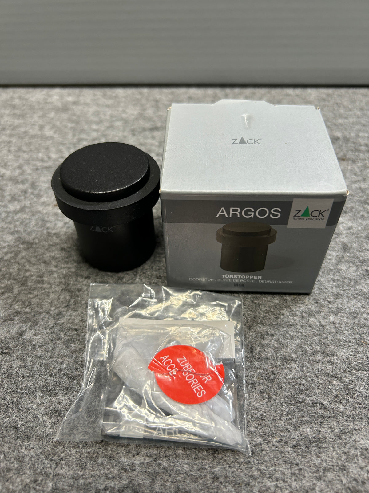 [SAMPLE] [廃番] ドアストッパー（戸当たり）｜ZACK 50633 ARGOS MB 玄関ストッパー 扉ストッパー 固定タイプ 戸当り 床付 直径5cm 高さ5cm 18/10ステンレス製 マットブラック