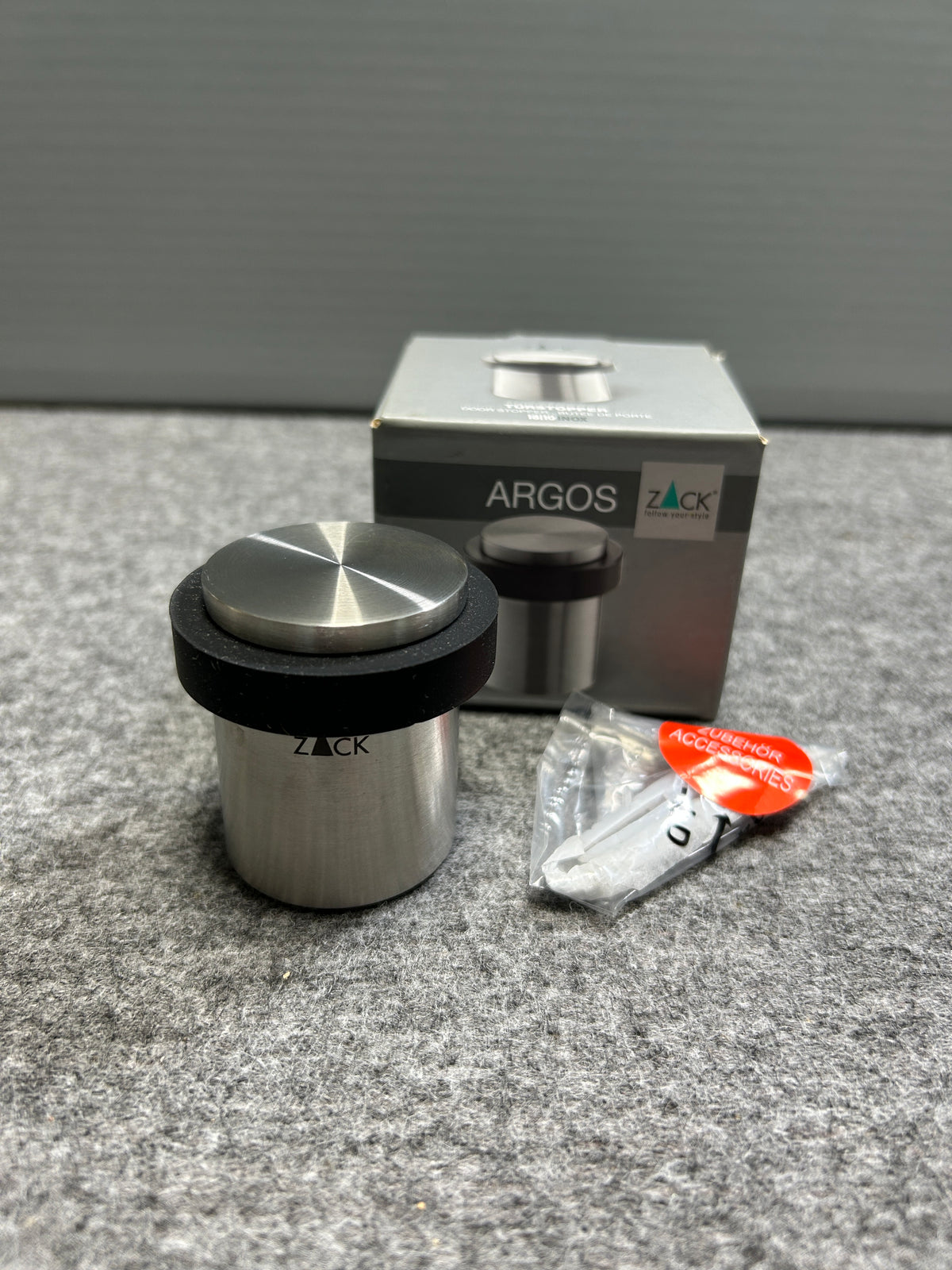 [SAMPLE] ドアストッパー｜ZACK 50617 ARGOS HL 玄関ストッパー 扉ストッパー 固定タイプ 戸当り 床付 直径5cm 高さ5cm 18/10ステンレス製 ヘアライン仕上げ