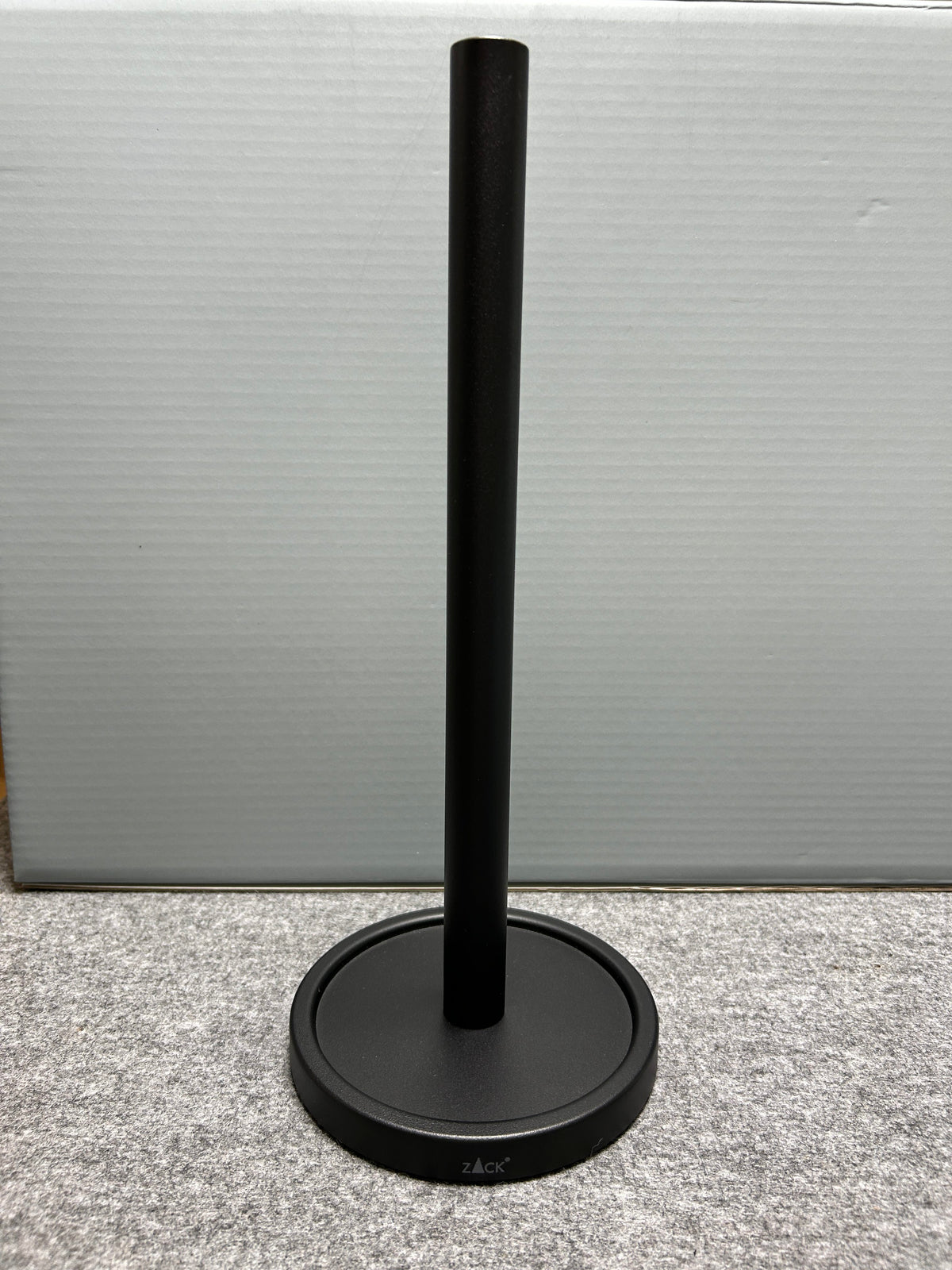 [SAMPLE] スペアトイレットペーパーホルダー｜ZACK 40286 MIMO MB ペーパーストッカー ペーパースタンド 高さ37cm ベース直径15cm 18/10ステンレス製 マットブラック [在庫有り]