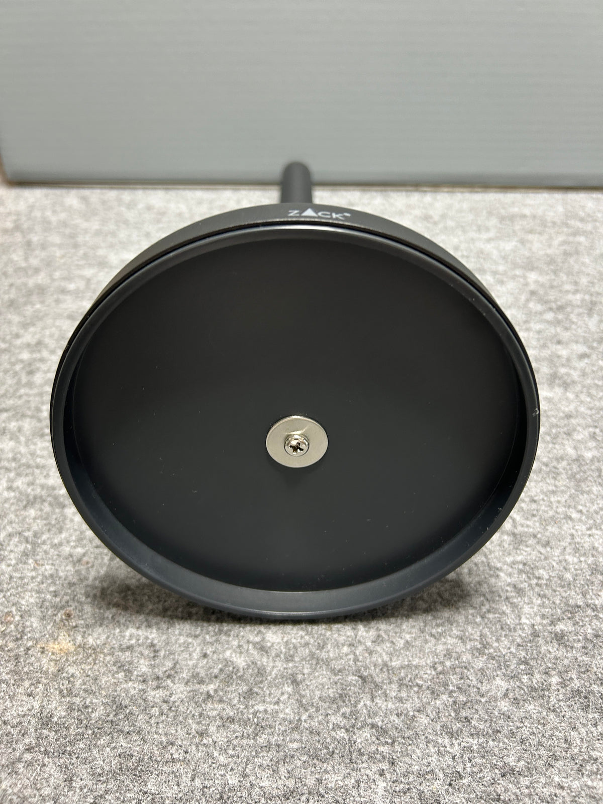 [SAMPLE] スペアトイレットペーパーホルダー｜ZACK 40286 MIMO MB ペーパーストッカー ペーパースタンド 高さ37cm ベース直径15cm 18/10ステンレス製 マットブラック [在庫有り]